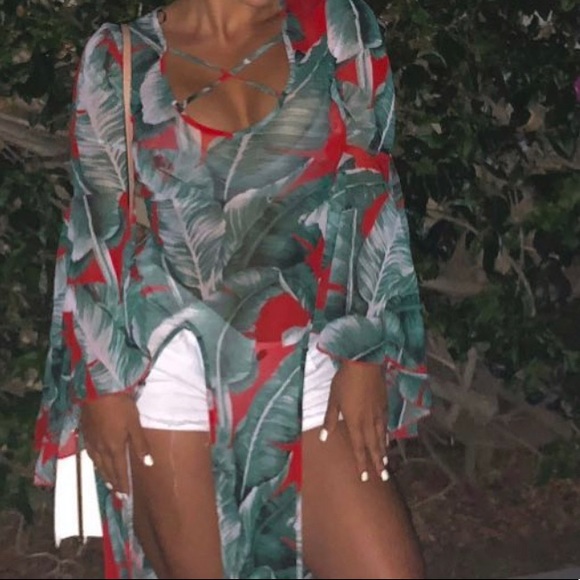 Mesh cover up - Picture 5 of 6